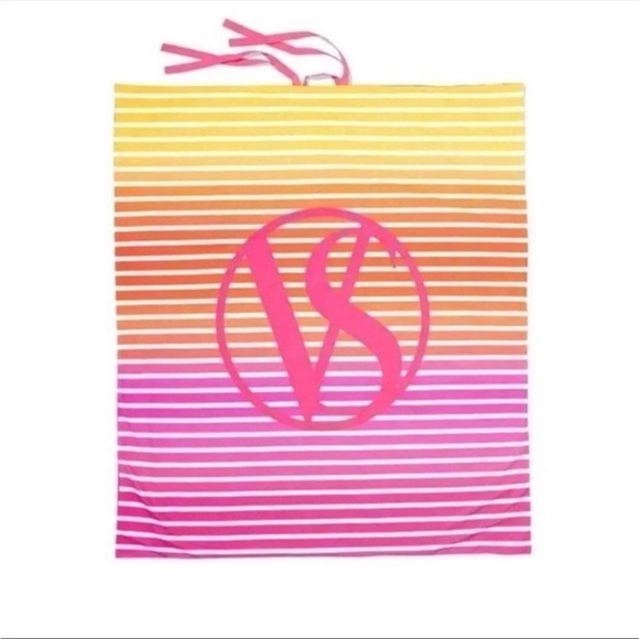 Victoria’s Secret Beach Blanket Picnic Towel Roll-Up - Picture 1 of 9